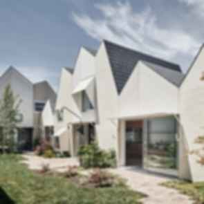 RaeRae House